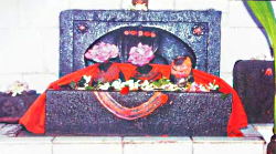 तीन गोटे प्रसाद मंदिर, श्री क्षेत्र सदलगा